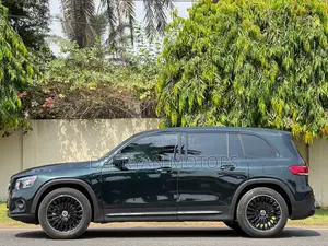 Mercedes-Benz GLB-Class GLB 250 4MATIC 2021 Green