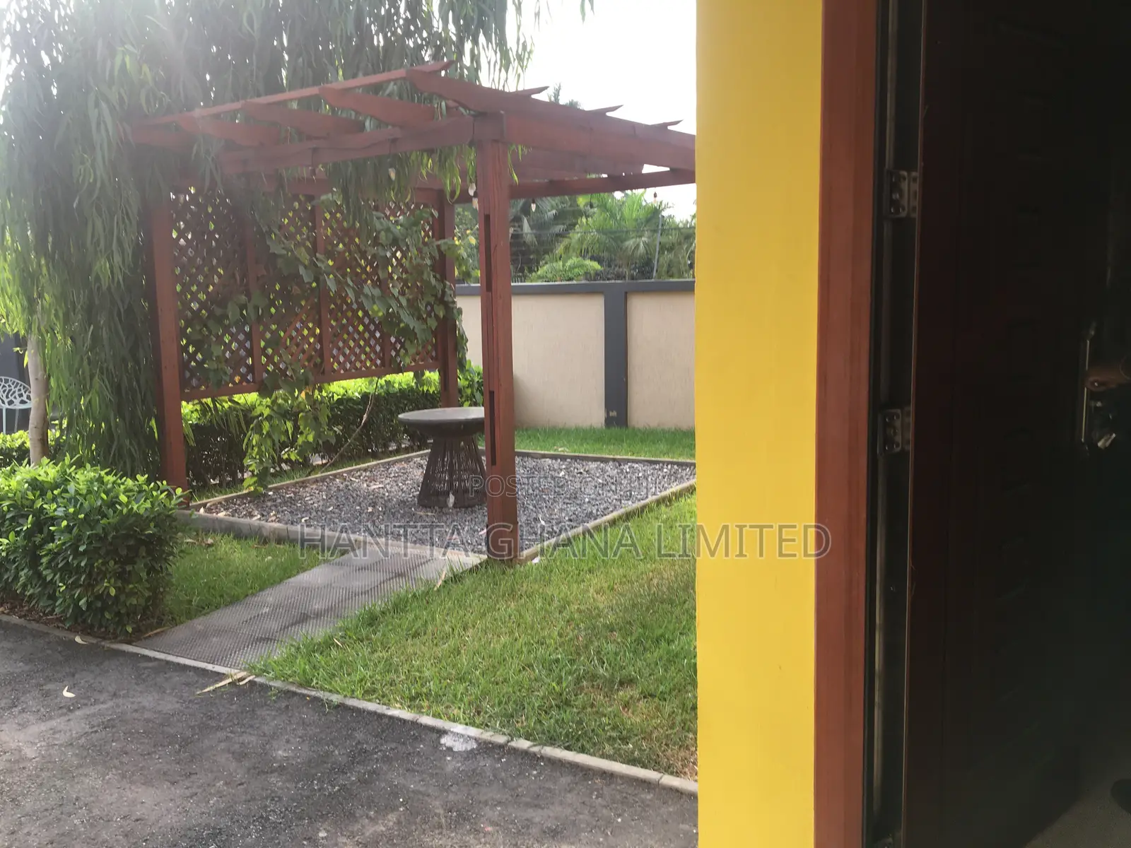 Furnished 4bdrm Townhouse / Terrace in Adenta, Barrier for rent