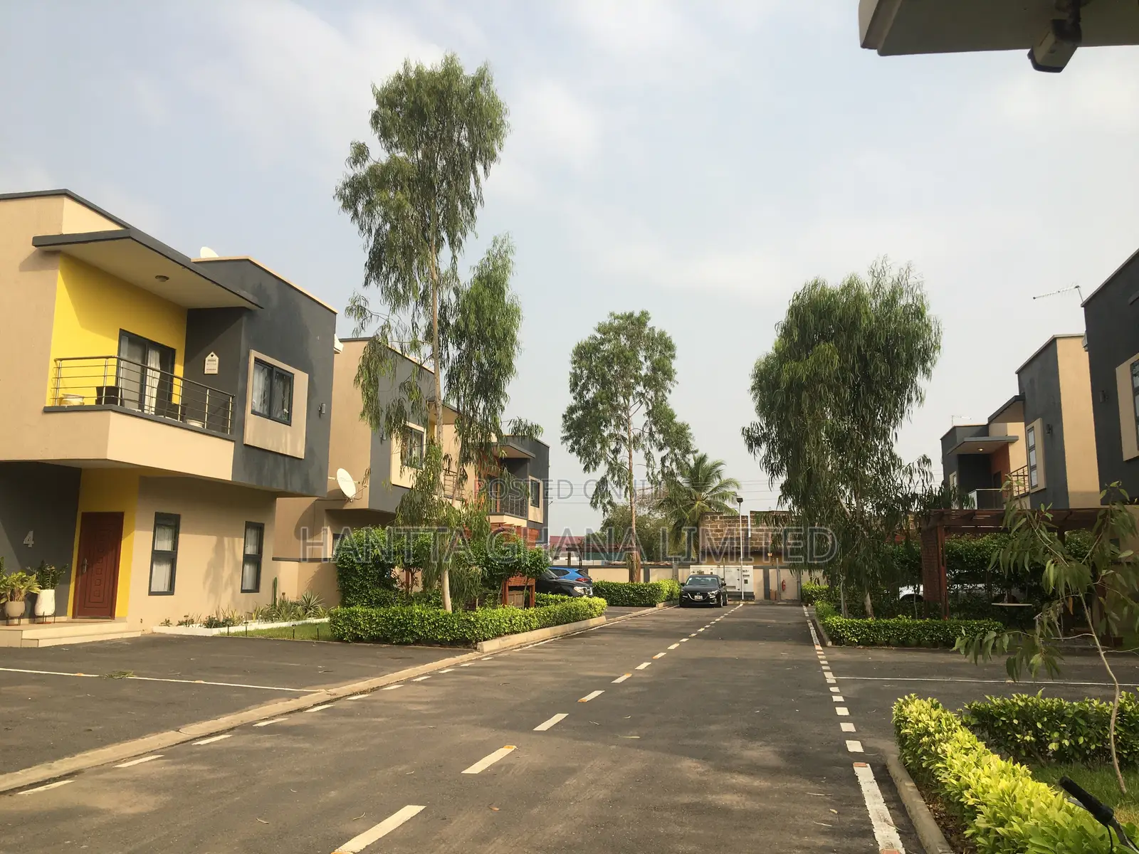 Furnished 4bdrm Townhouse / Terrace in Adenta, Barrier for rent