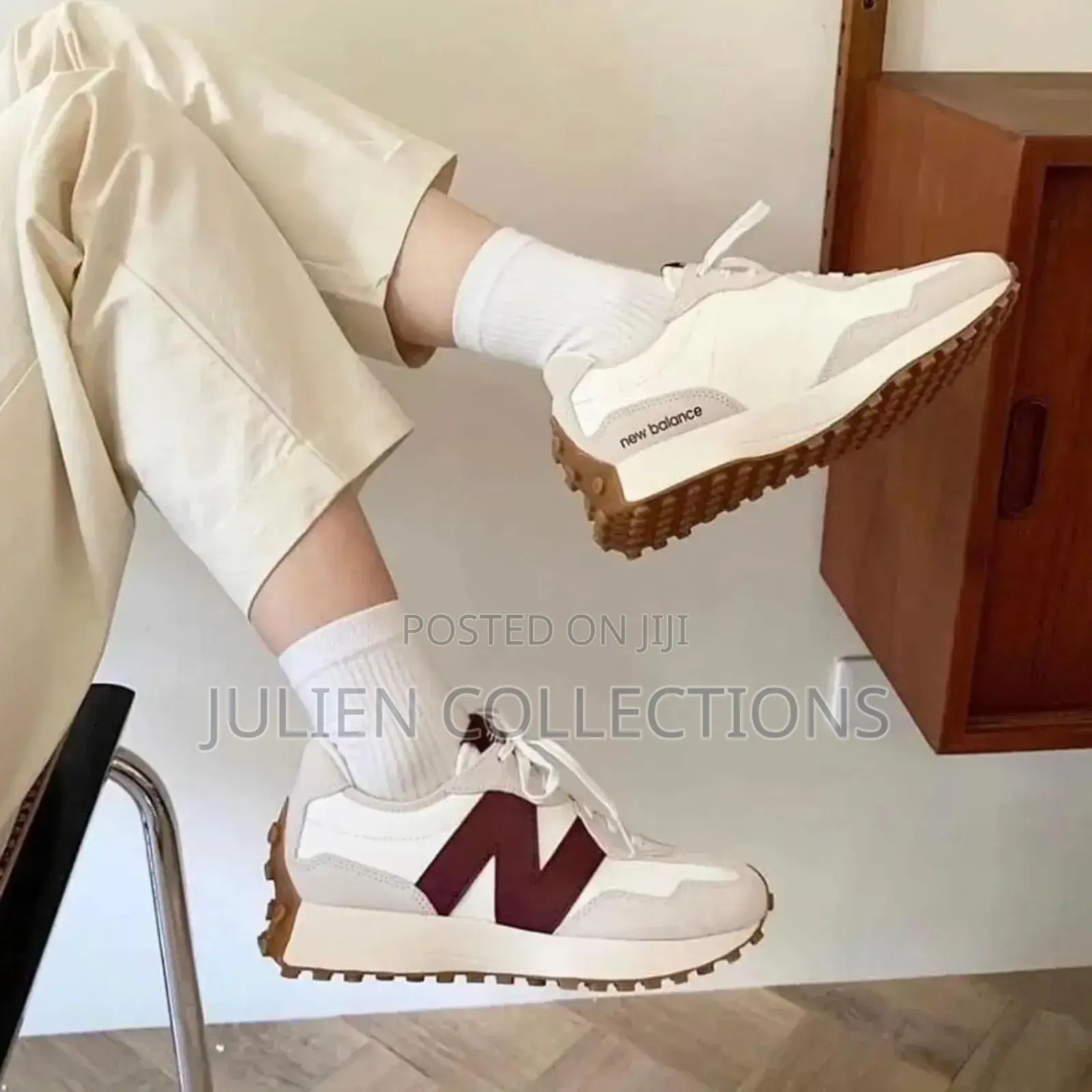 New Balance 327 Cream