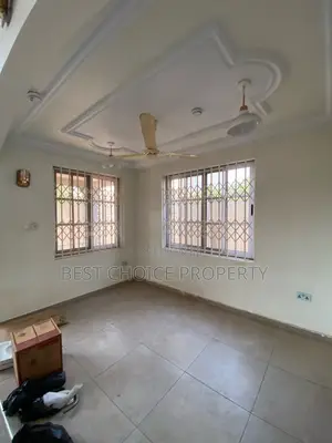 5bdrm Apartment in Adenta Frafraha for rent