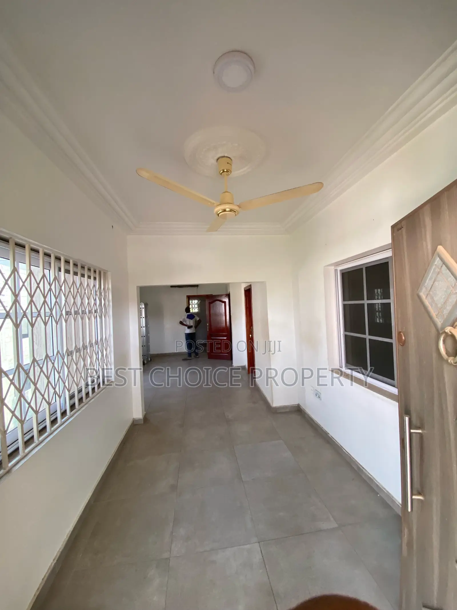 5bdrm Apartment in Adenta Frafraha for rent