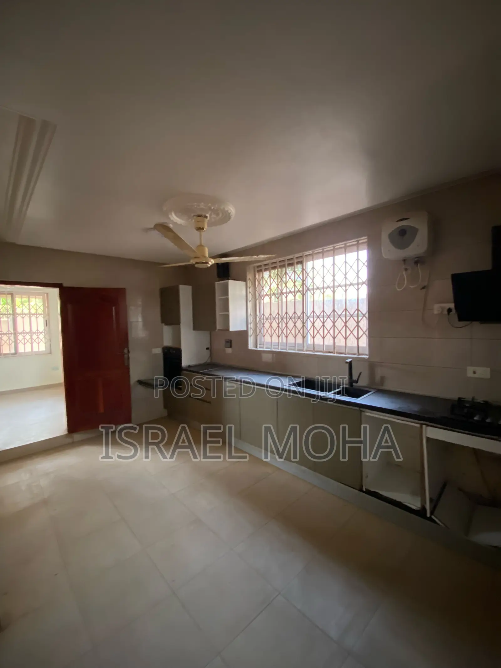 5bdrm Apartment in Adenta Frafraha for rent