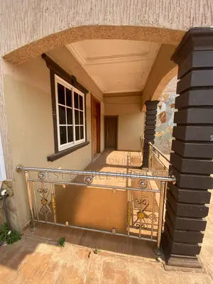 5bdrm Apartment in Adenta Frafraha for rent