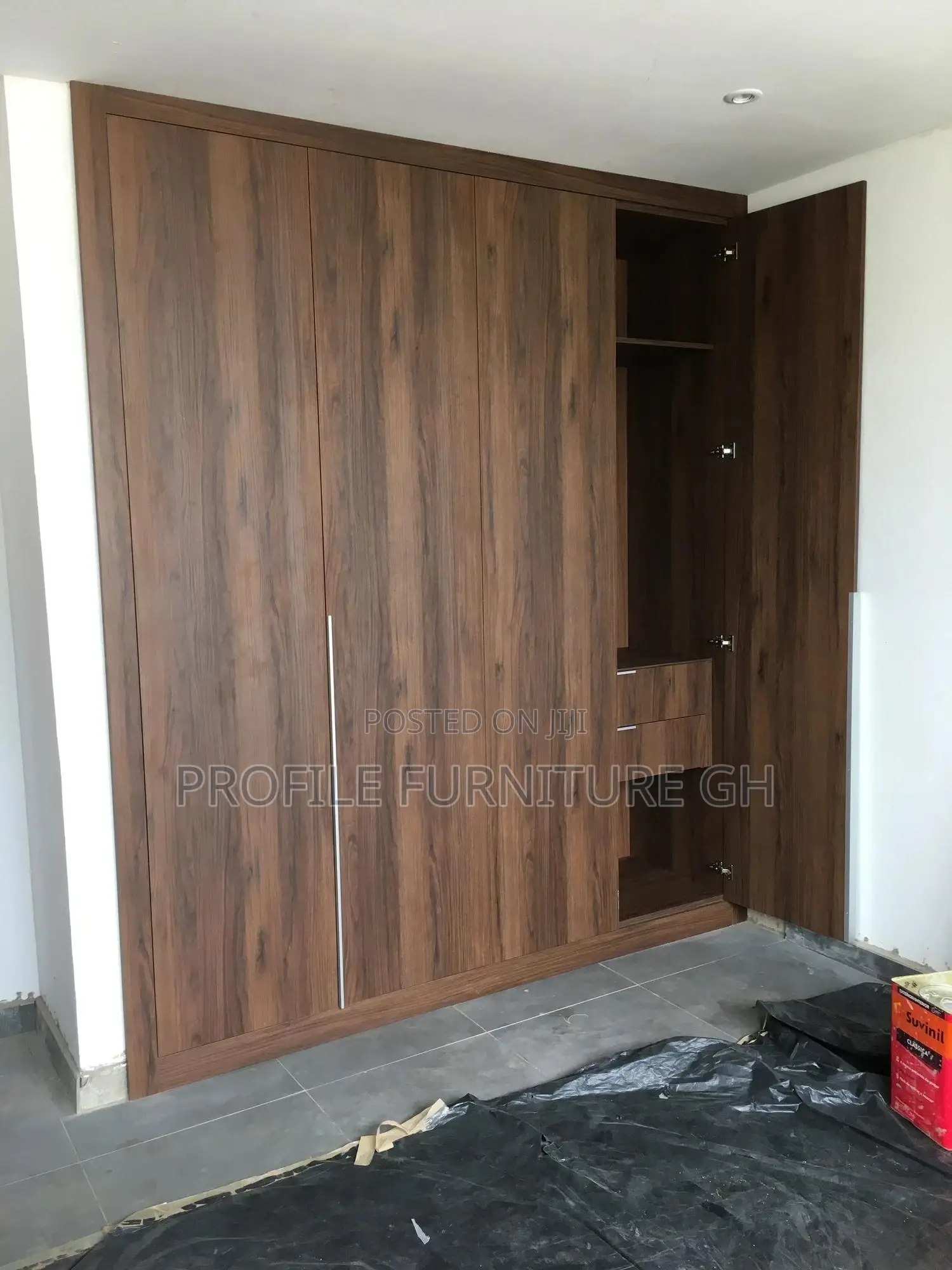 Executive Wall Wardrobe