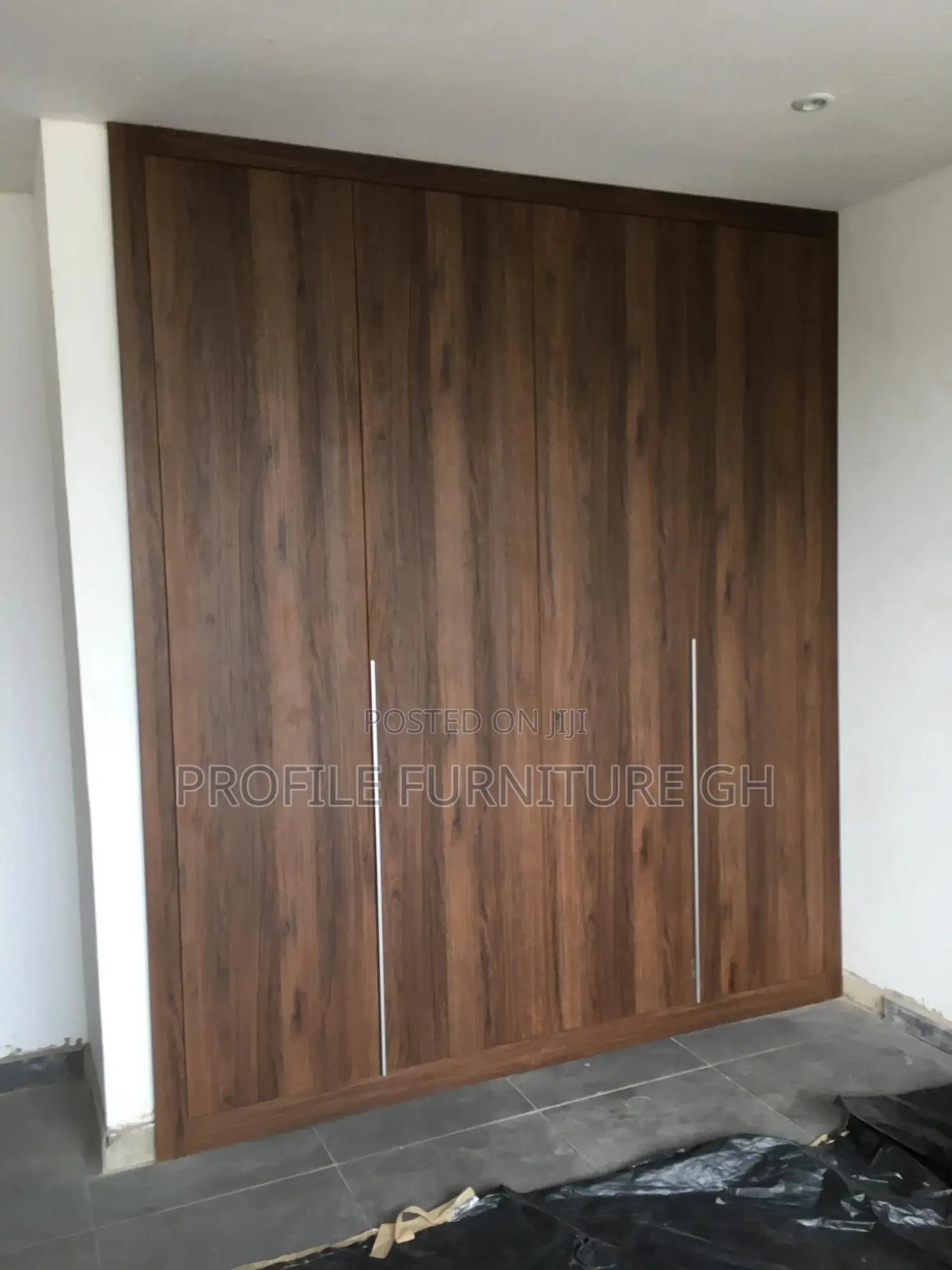 Executive Wall Wardrobe