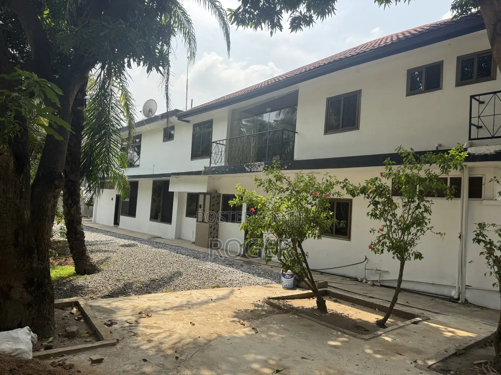 8 Bedroom Office Space for Rent at Cantonment