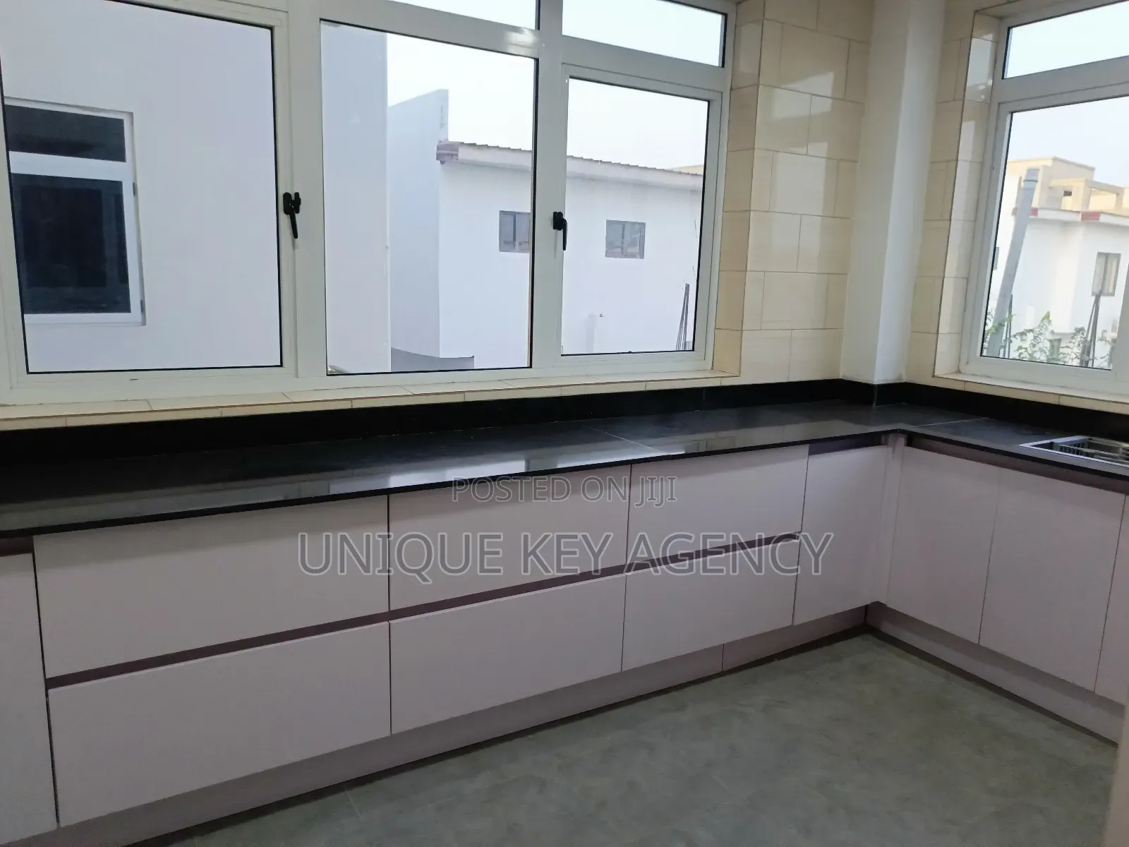 2bdrm Apartment in Unique Key Agency, Tseaddo for rent