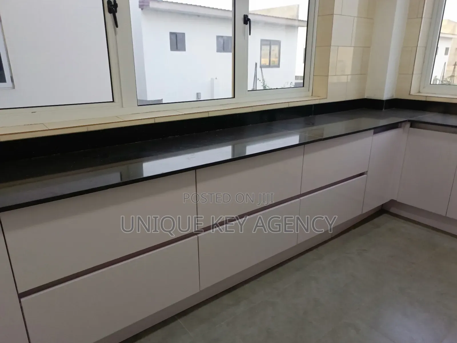 2bdrm Apartment in Unique Key Agency, Tseaddo for rent