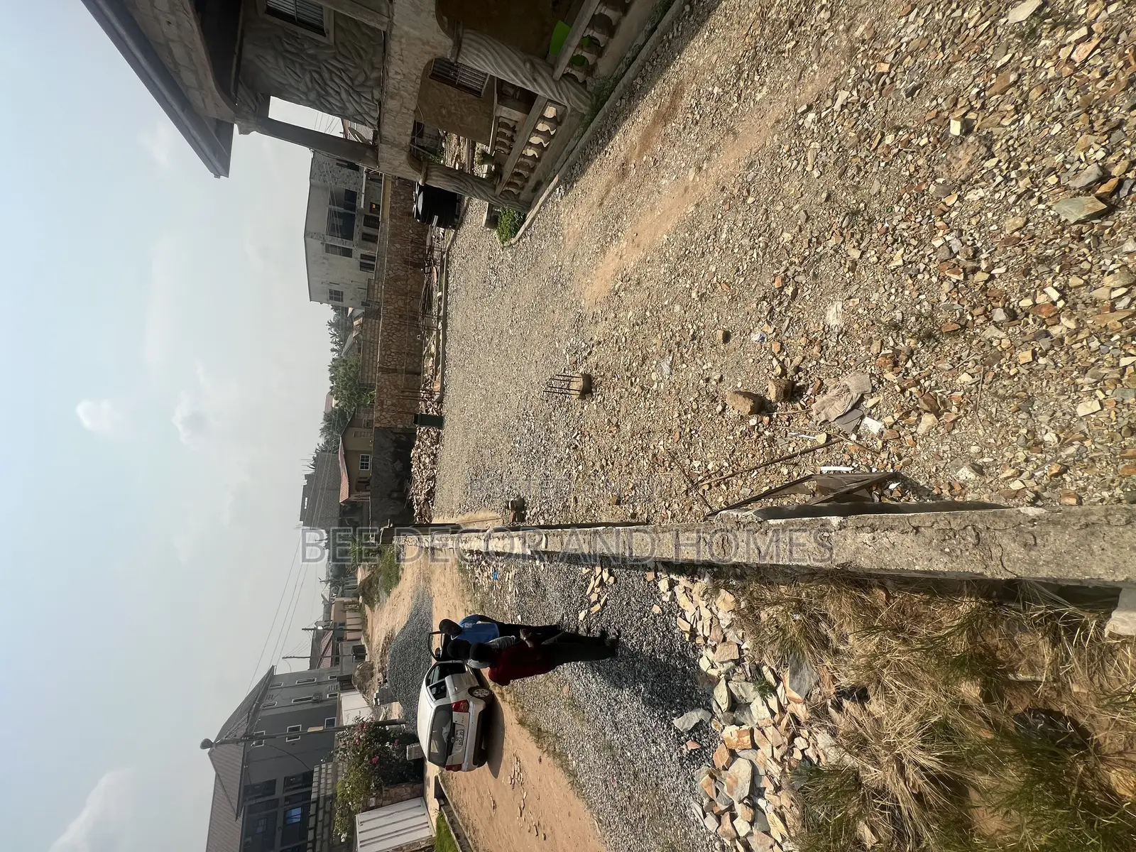 4bdrm House in Bee Decor & Homes, Old Ashomang for sale