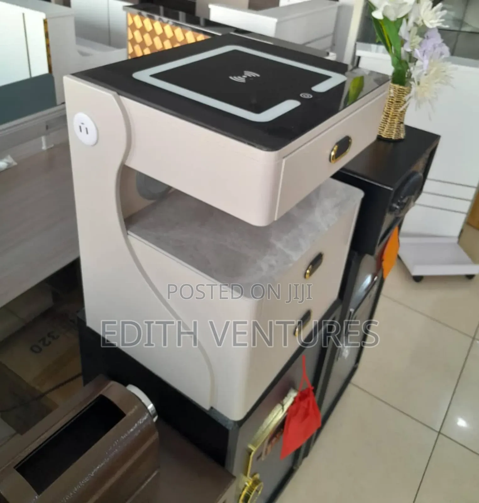 Lockable Money Storage