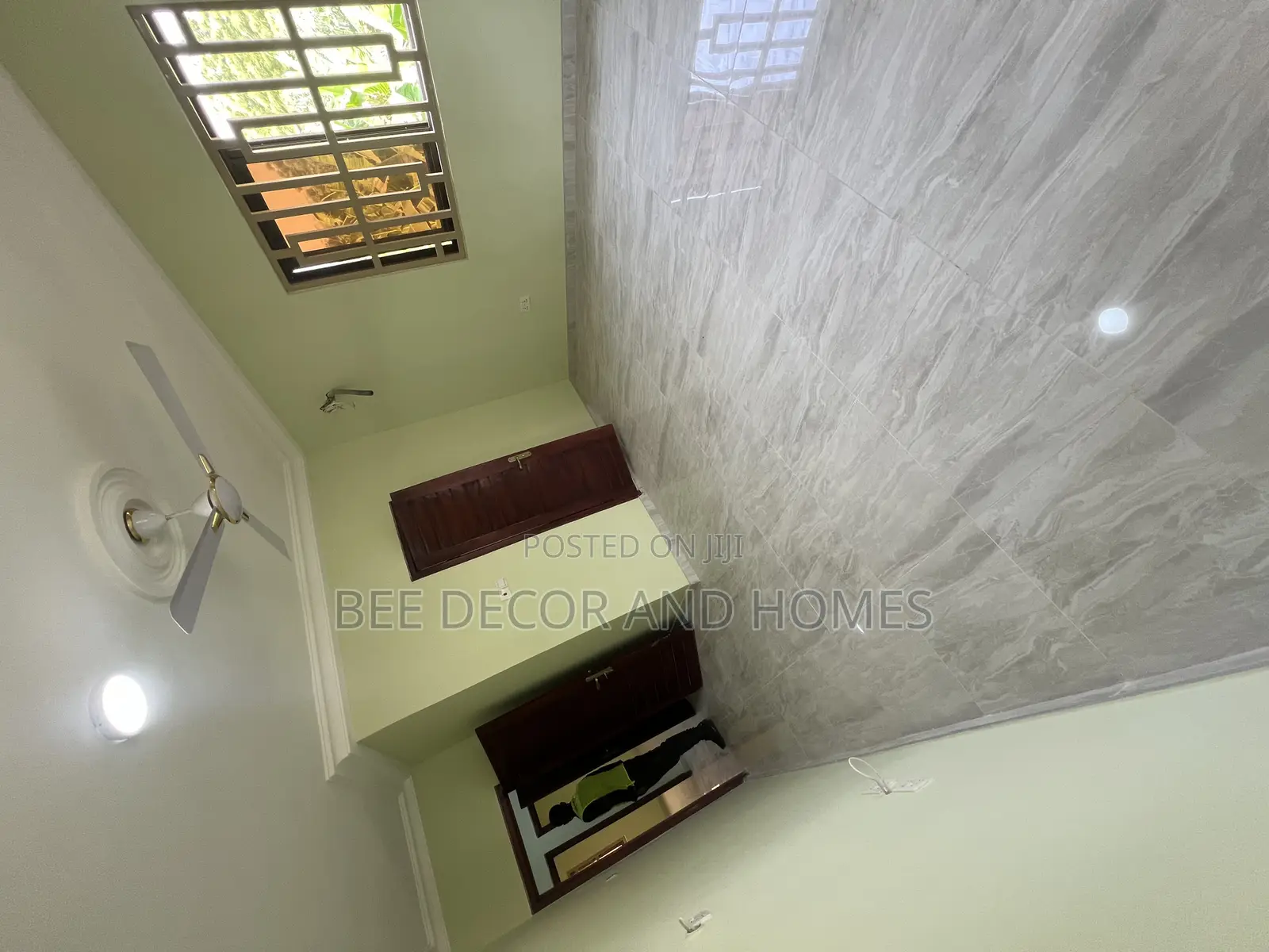 3bdrm Apartment in Bee Decor & Homes, Old Ashomang for rent