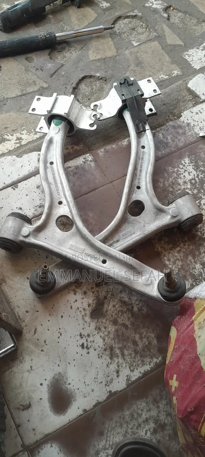 Mercedes Benz Cla ,Gla 250 Low Arm
