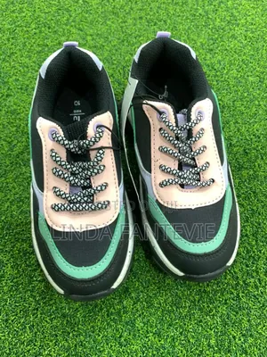 TU Kids Shoe