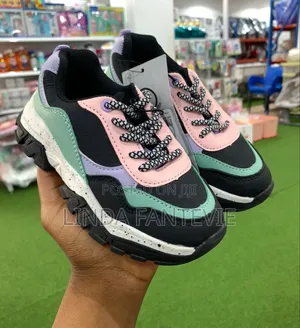 TU Kids Shoe
