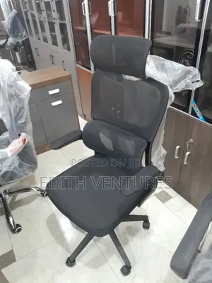 Lumber Support Swivel Chair-Mesh
