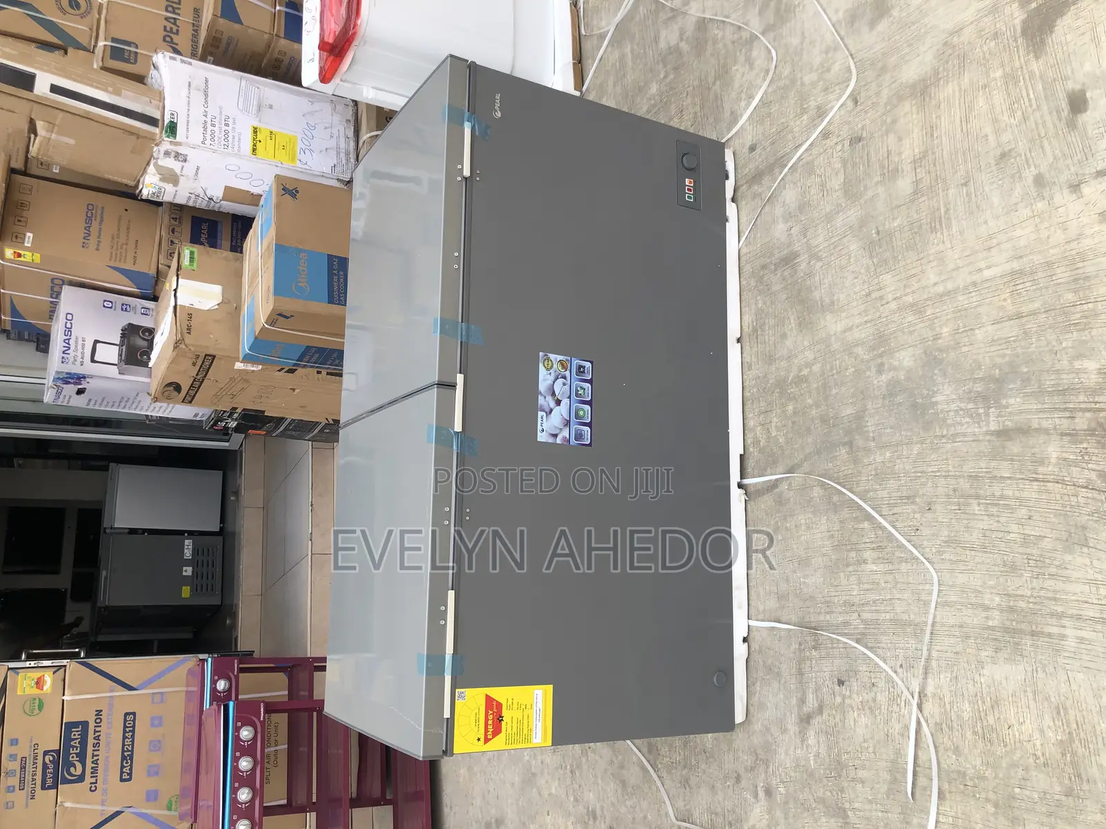400 Liters Pearl Chest Freezer for Sale