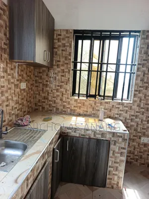 1bdrm Apartment in Dorns Properties, New Town for rent