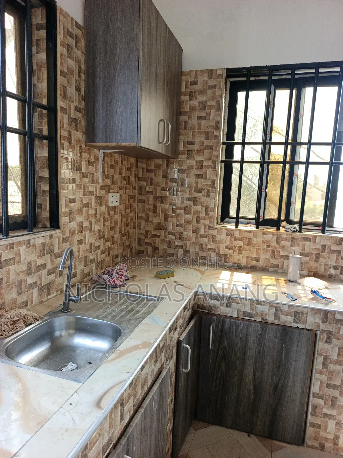 1bdrm Apartment in Dorns Properties, New Town for rent