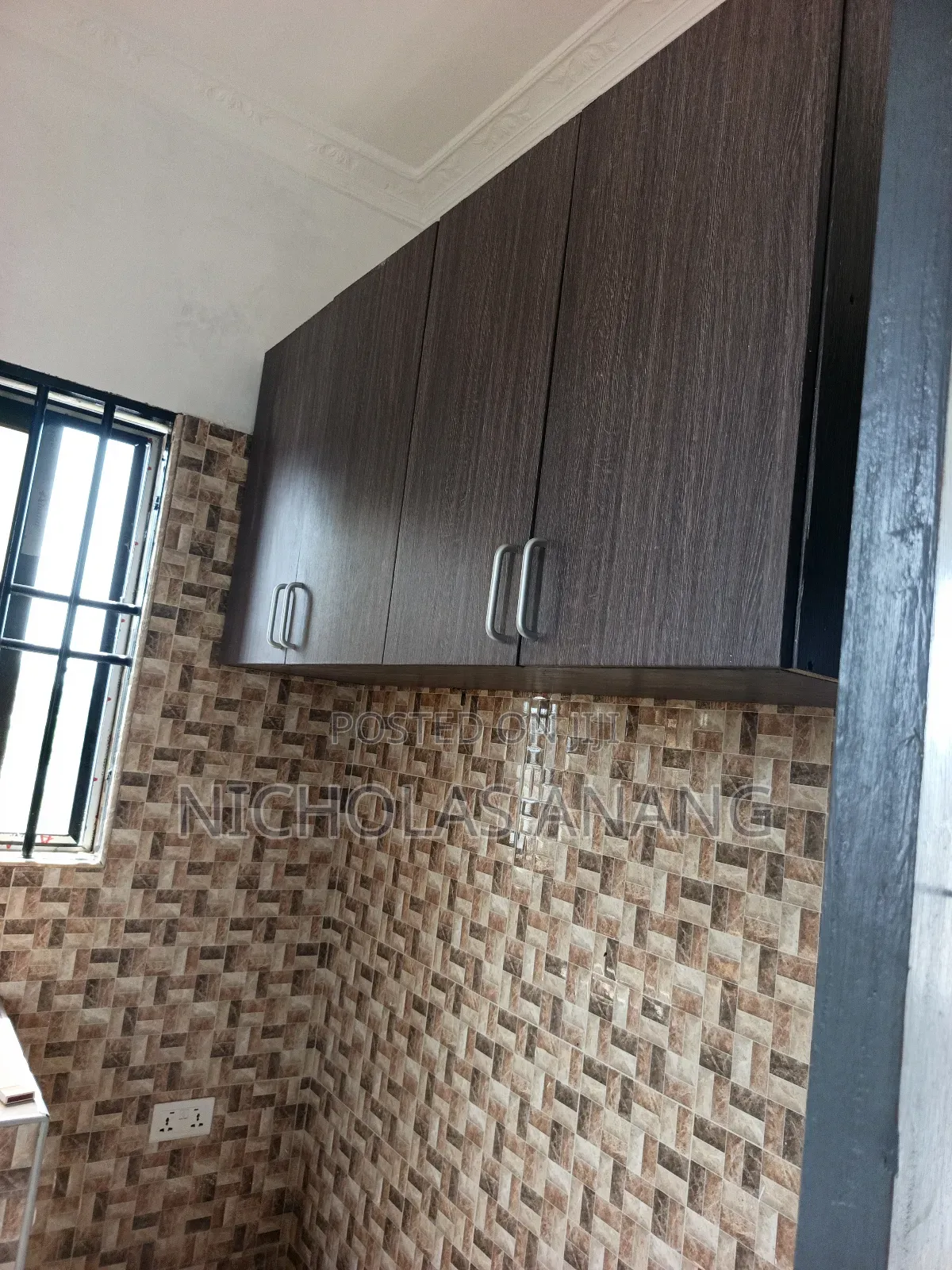 1bdrm Apartment in Dorns Properties, New Town for rent