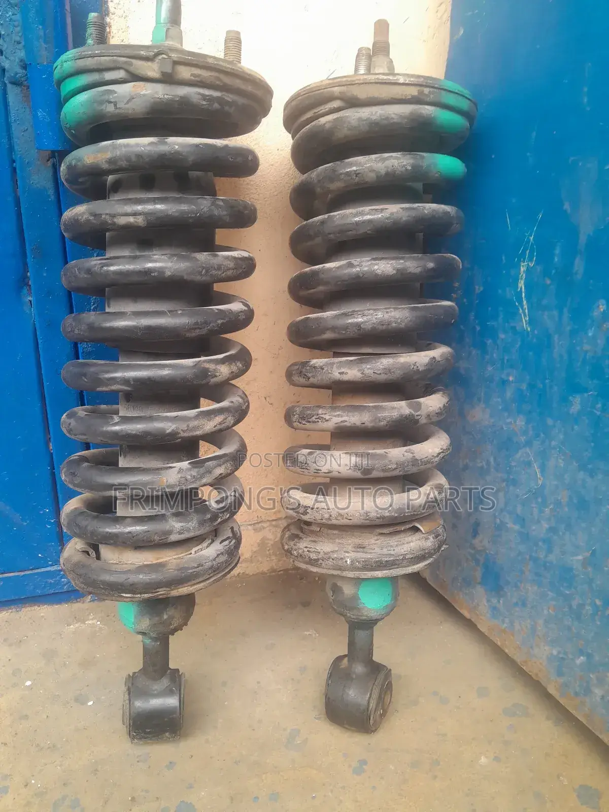 Nissan Pathfinder or Nissan Navara 2008 to 2012 Front Shocks