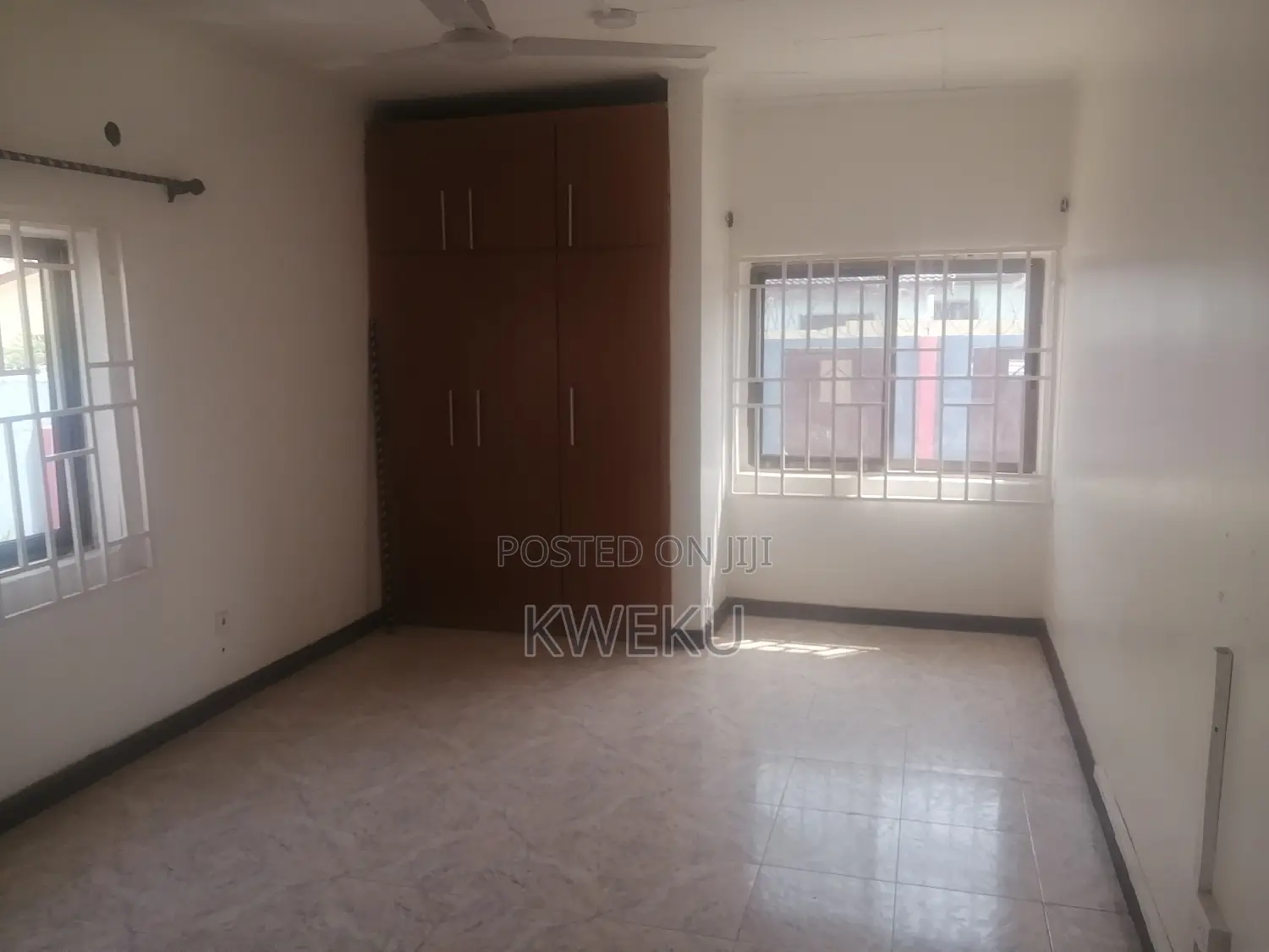 4bdrm House in Seedovproperties, Ledzokuku-Krowor for rent