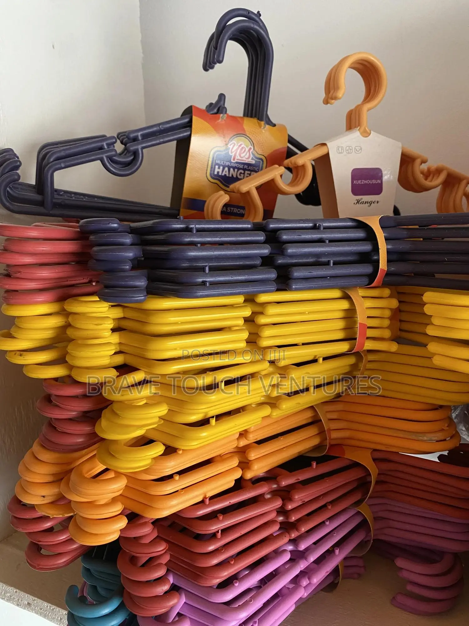 6 Piece Cloth Hanger