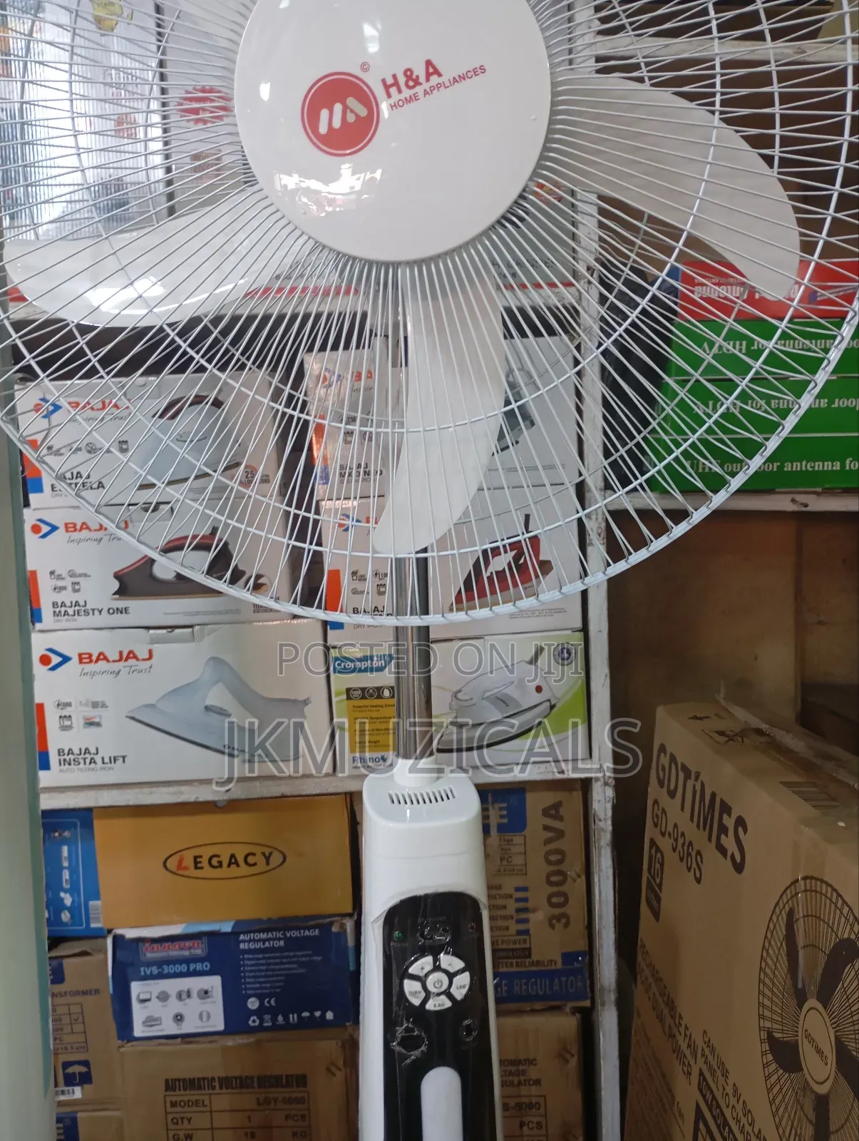 18 Inches _ Rechargeable Fan