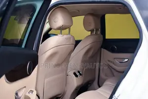 Mercedes-Benz GLC-Class 2019 White