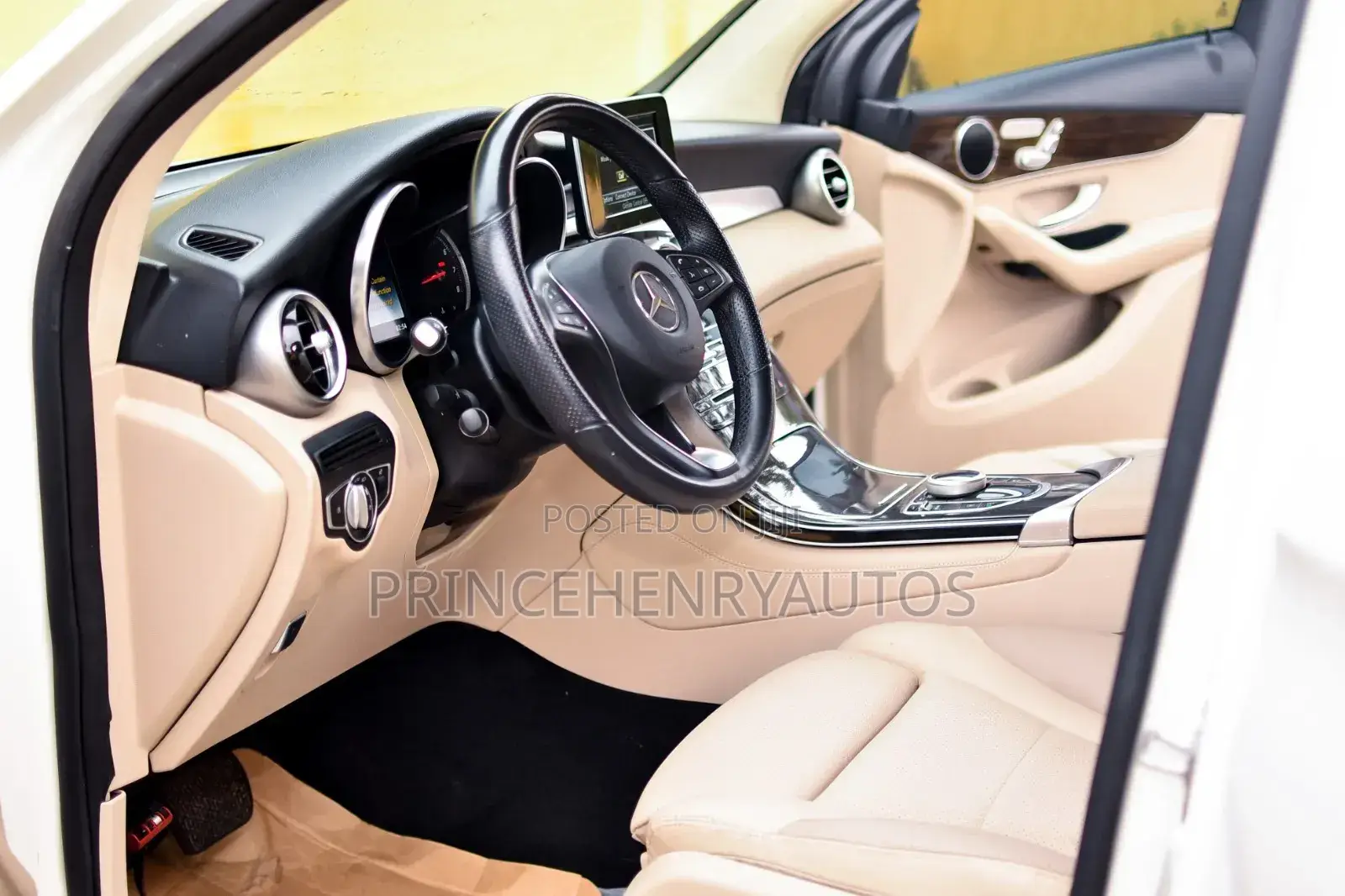Mercedes-Benz GLC-Class 2019 White