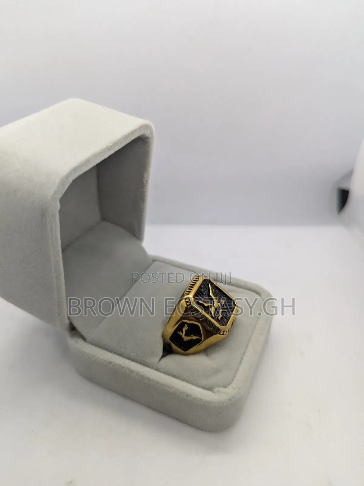 Flying Eagle Ring
