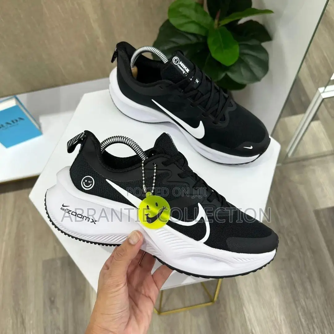 Nike Zoom Trainers Black/White