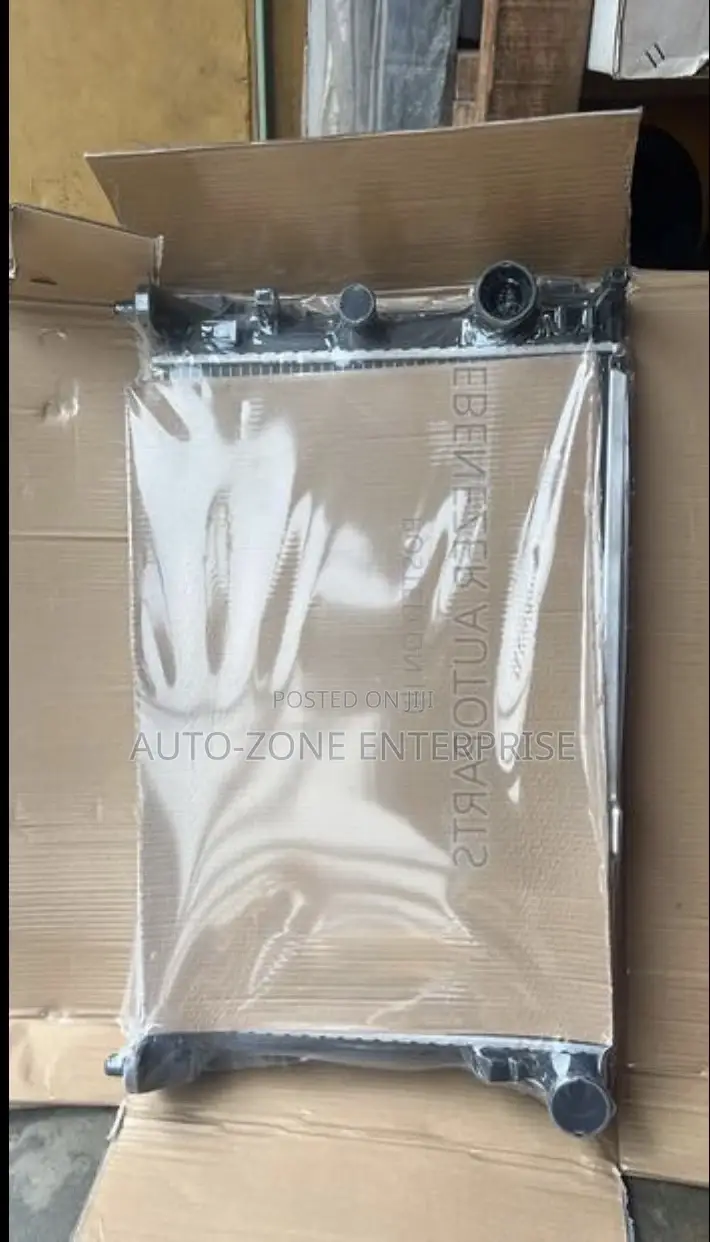 Mercedes Benz C250 Radiator Tank