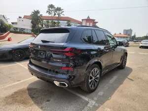 BMW X5 M60i 2024 Black