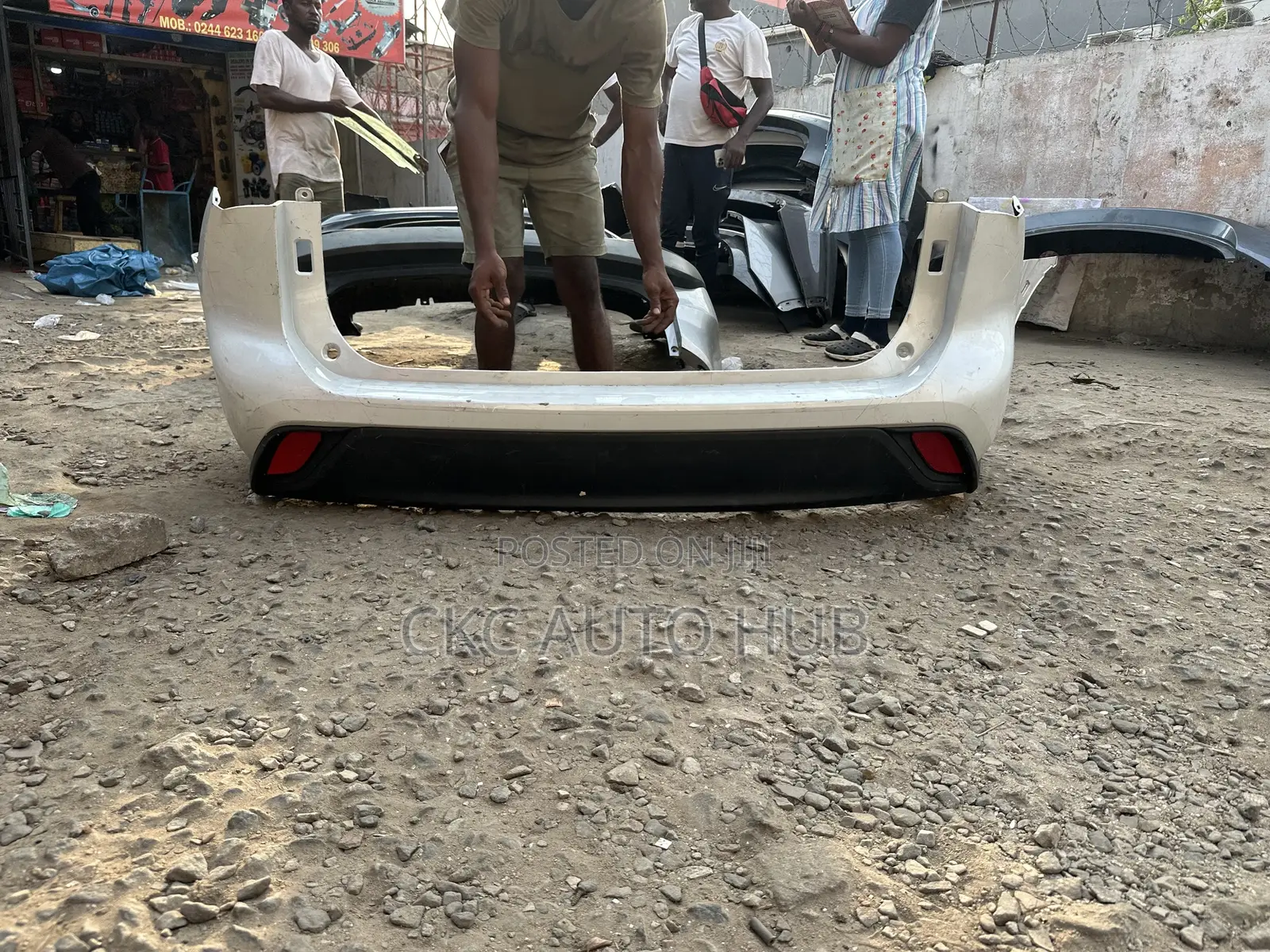 Highlander 2021 2022 Back Bumper Complete