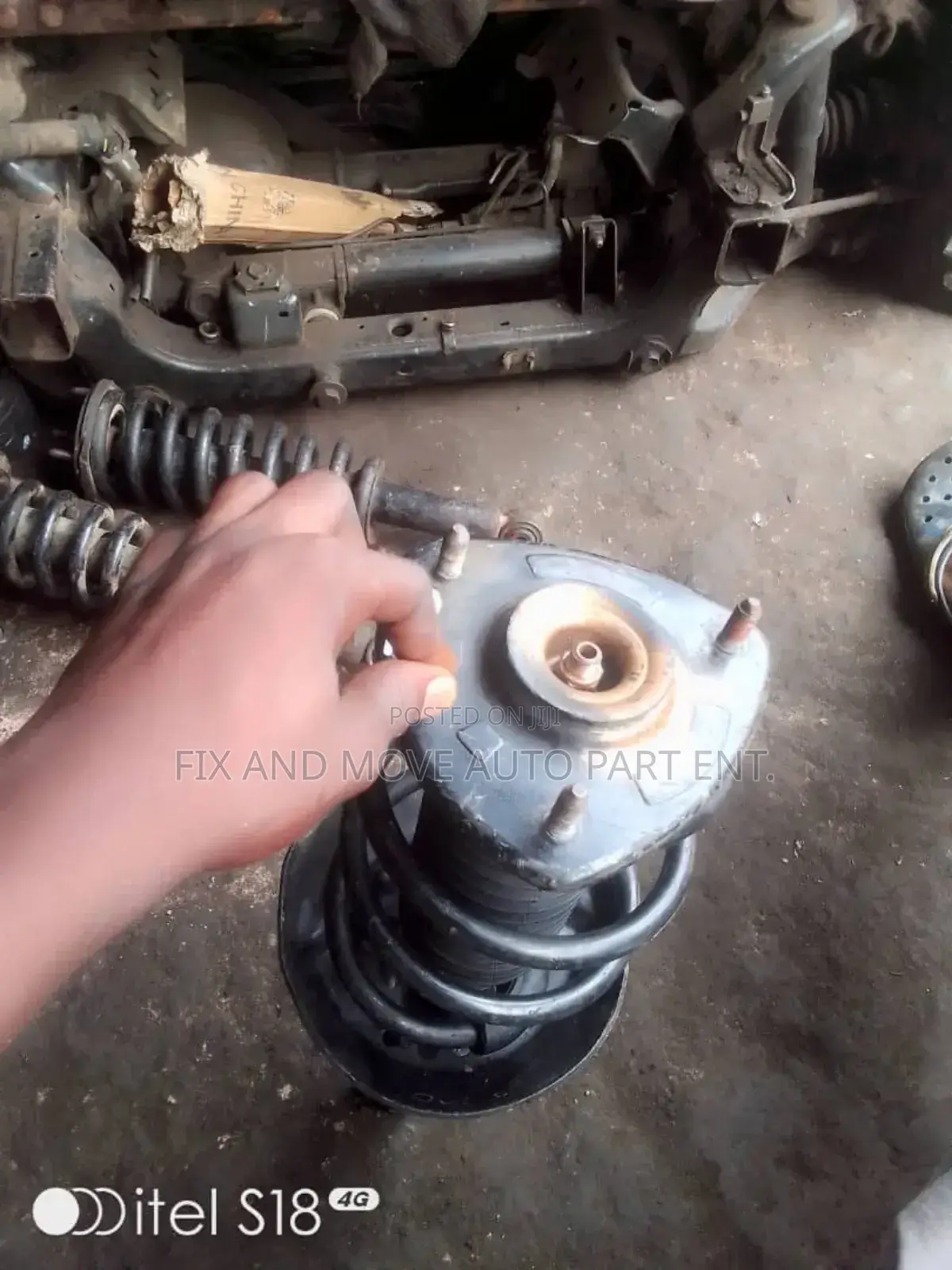 Honda CR-V 2017-20 Home Used FRONT SHOCK ABSORBERS for Sale