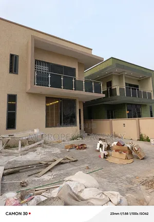 6bdrm Duplex in Hfc Estate, Tema Metropolitan for rent