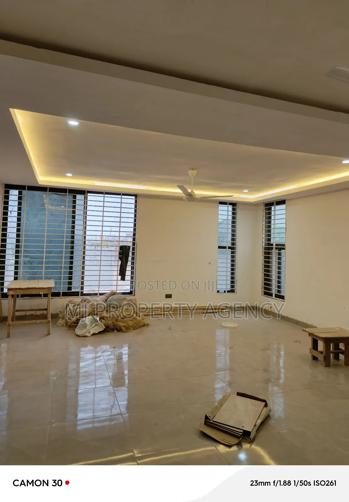 6bdrm Duplex in Hfc Estate, Tema Metropolitan for rent