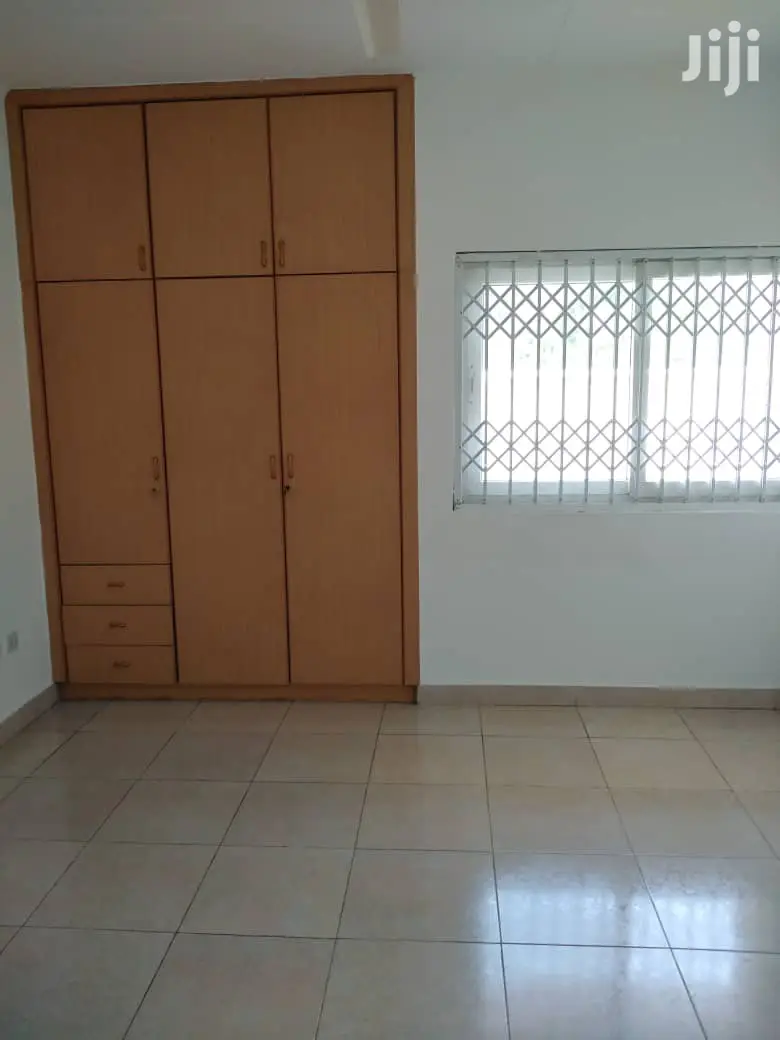 3bdrm House in Bronko Housing, Accra Metropolitan for rent