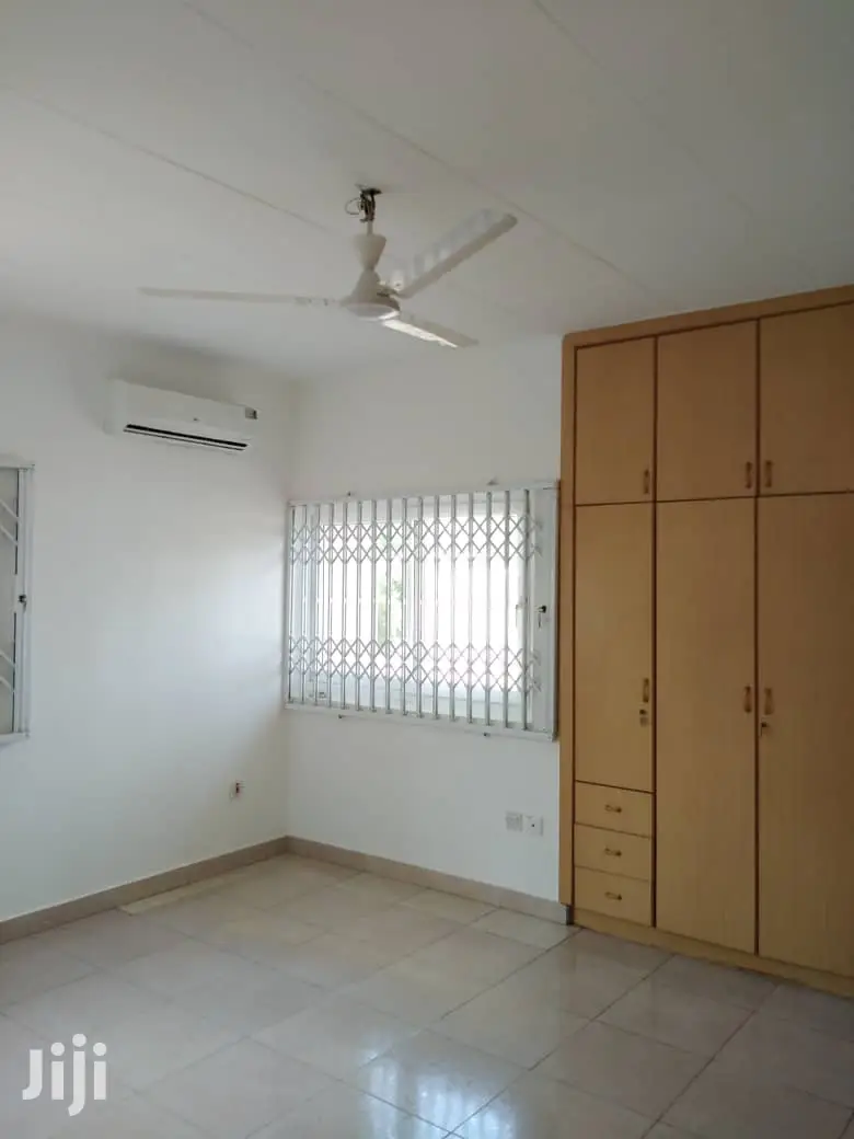 3bdrm House in Bronko Housing, Accra Metropolitan for rent