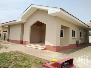 3bdrm House in Bronko Housing, Accra Metropolitan for rent