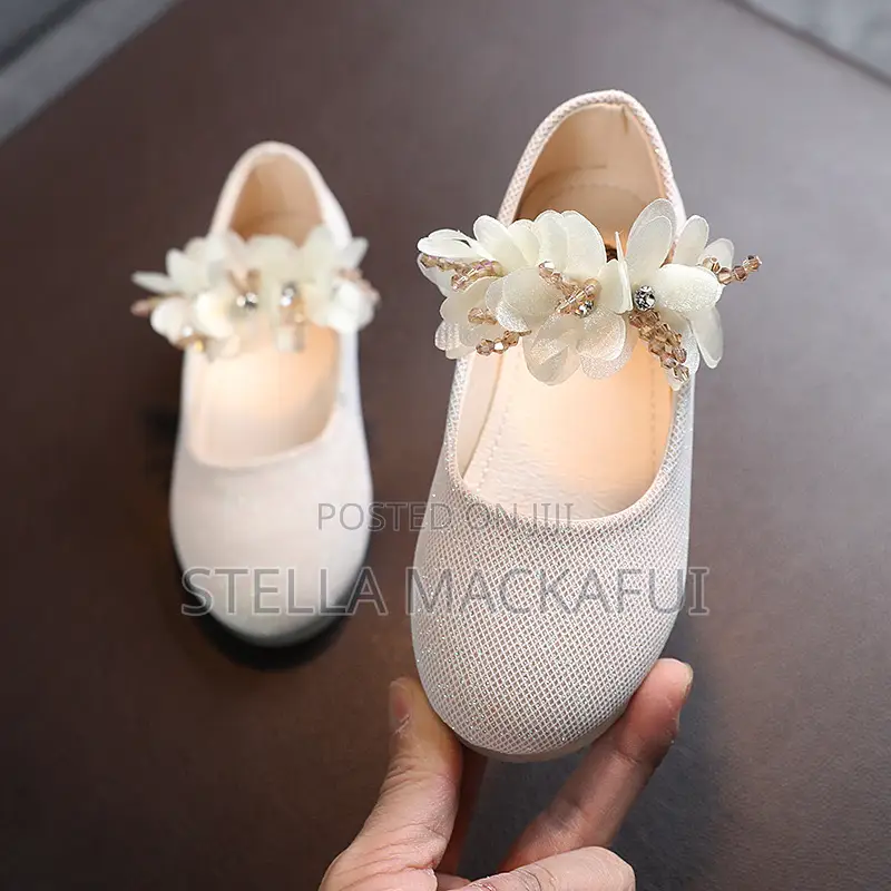 Executive Shoes for Girls Sizes 20, 21 and 27 Only