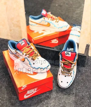 Stylish and Comfortable Walking Sneakers for Men