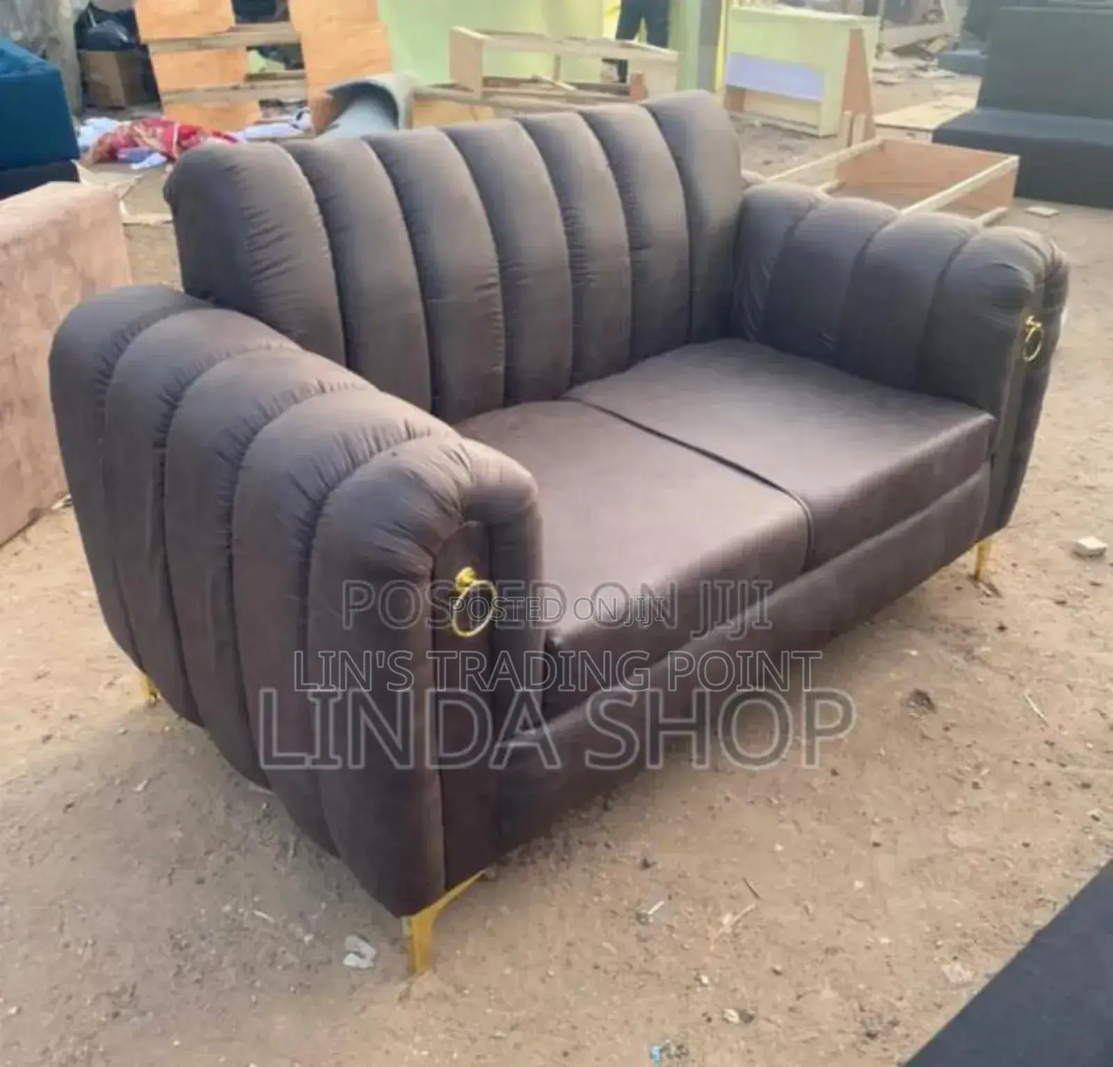 Modern Sofa Chair Quality and Spacious