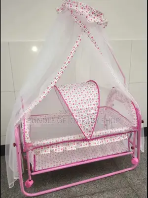 Babies Cot With Mosquito Net