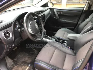 Toyota Corolla SE 4dr Sedan (1.8L 4cyl CVT) 2017 Blue