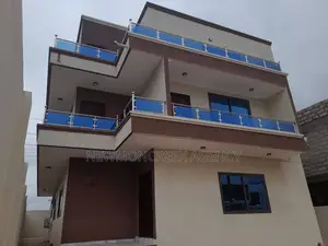 4bdrm Duplex in Gated Estate,Oyarifa, Accra Metropolitan for sale