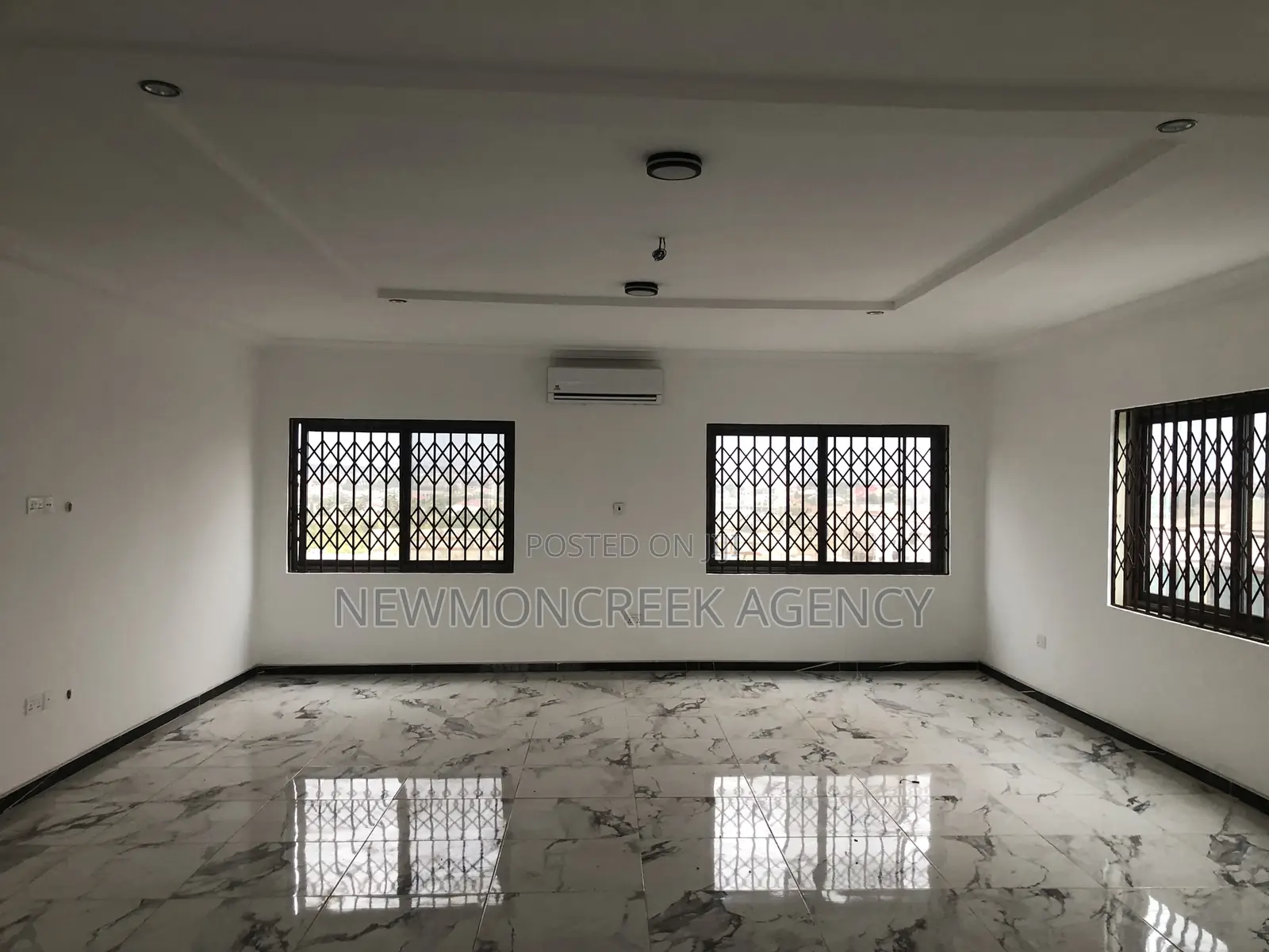 4bdrm Duplex in Gated Estate,Oyarifa, Accra Metropolitan for sale