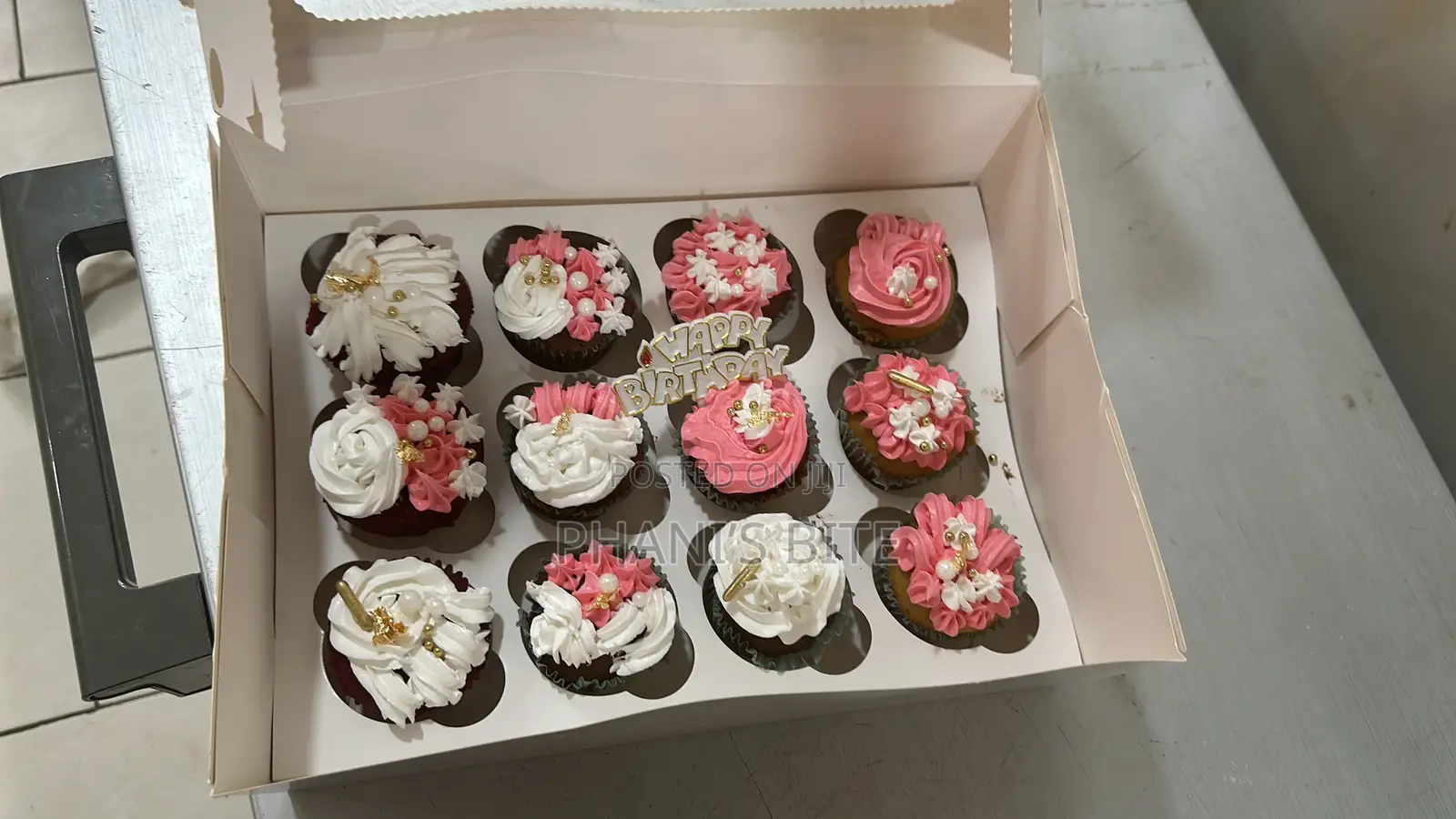 Cupcakes and Cake Available