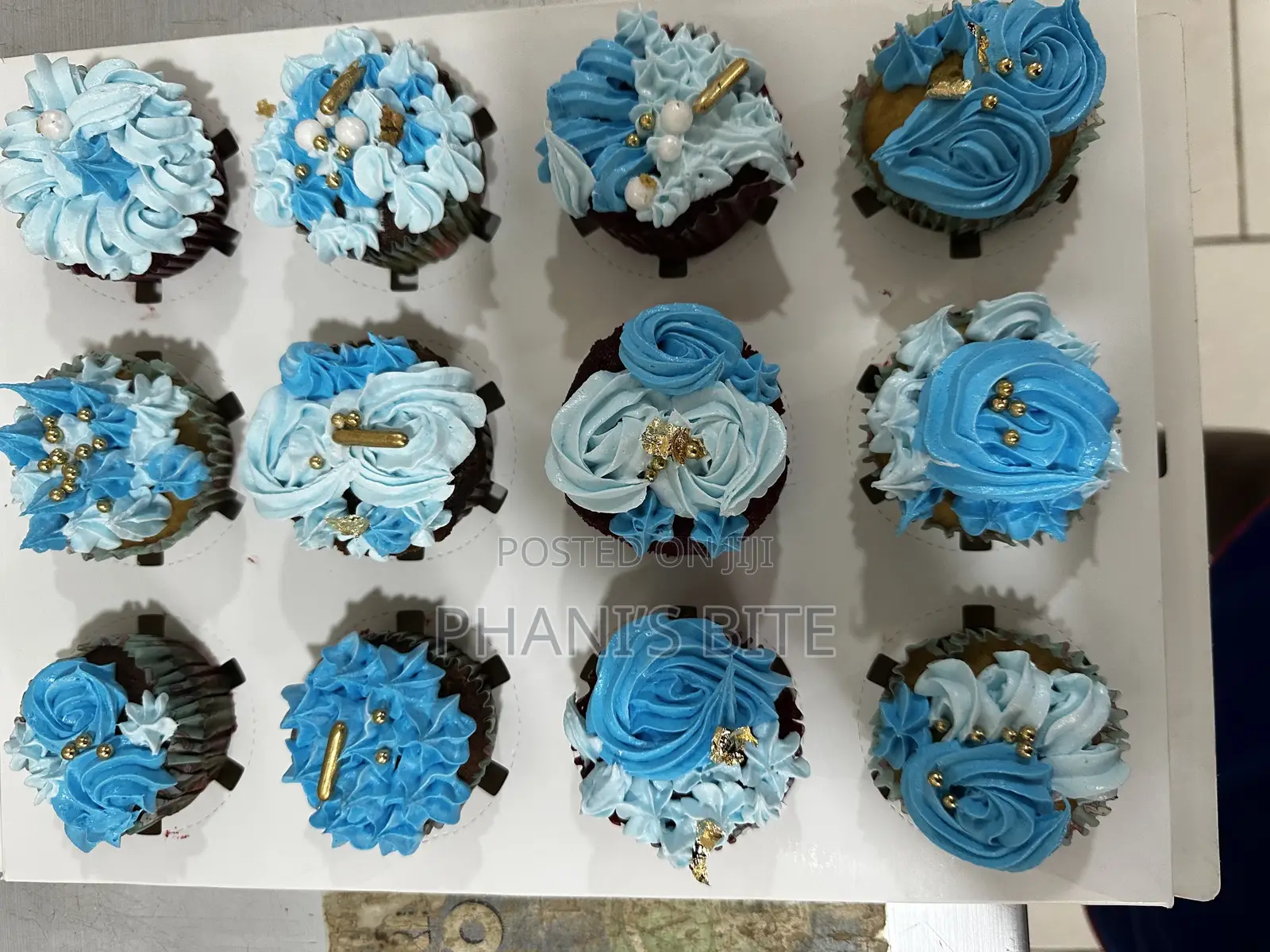 Cupcakes and Cake Available